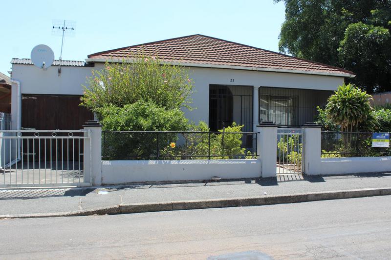 3 Bedroom Property for Sale in Glen Lilly Western Cape